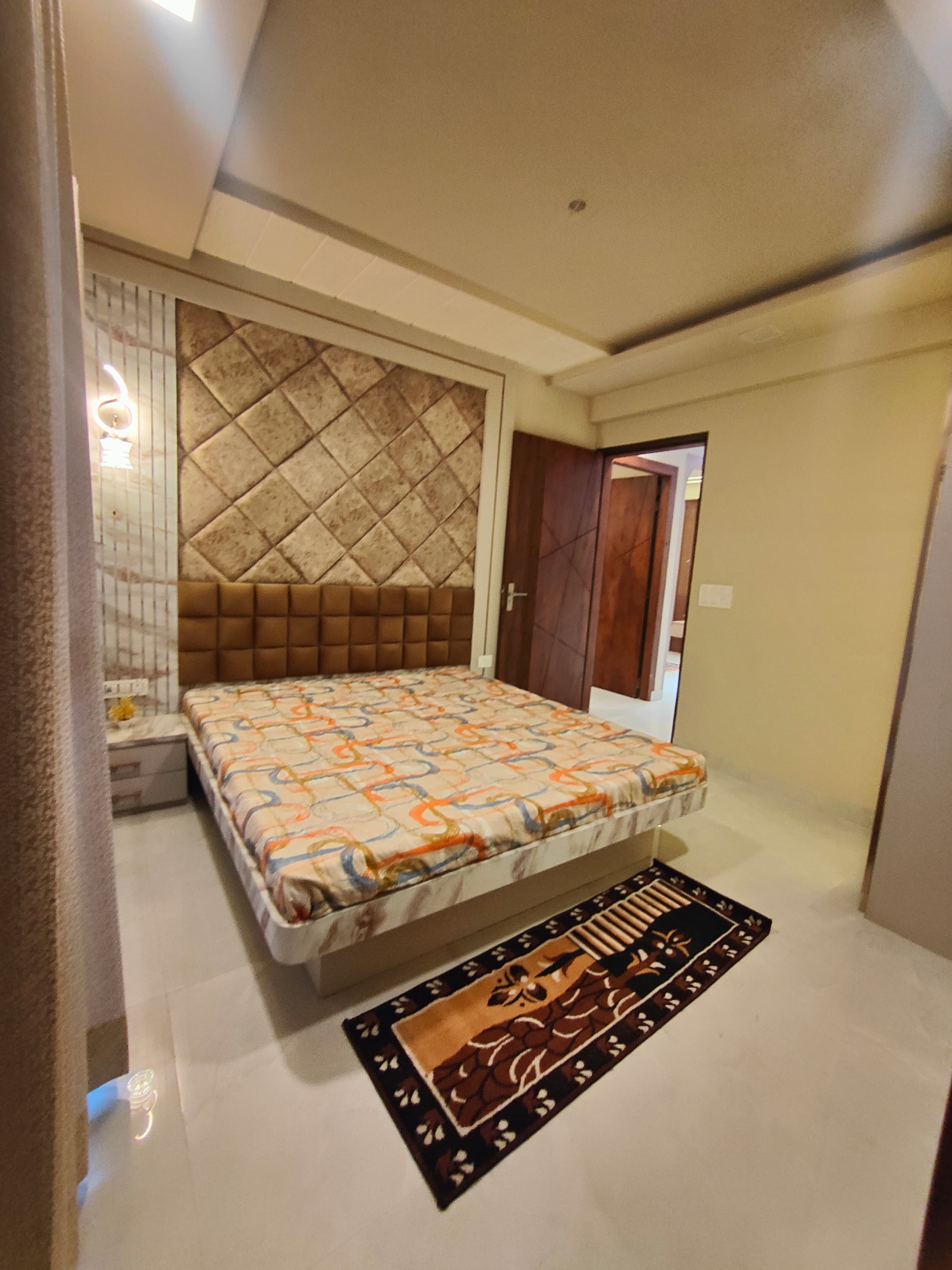 Spacious & Comfortable Bedroom